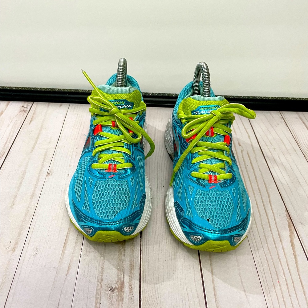 Brooks Ravenna DNA Flextra track sneakers